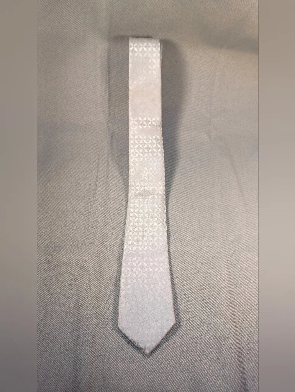 Brand Q Italy Men's Silver Tie Asanoha Pattern (Hemp Leaf Pattern)